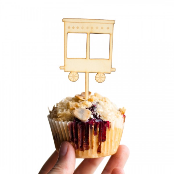 Cake Topper "kleiner Waggon" auf Muffin