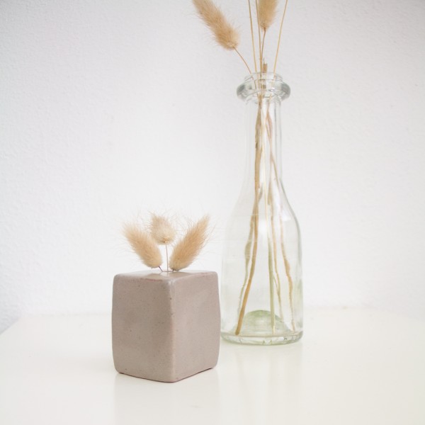 Vase Keramik | braun | klein mit Trockenblumen